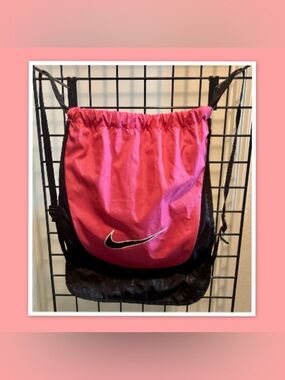 Nike Lightweight Pink & Black Drawstring Backpack w/ Adjustable Straps